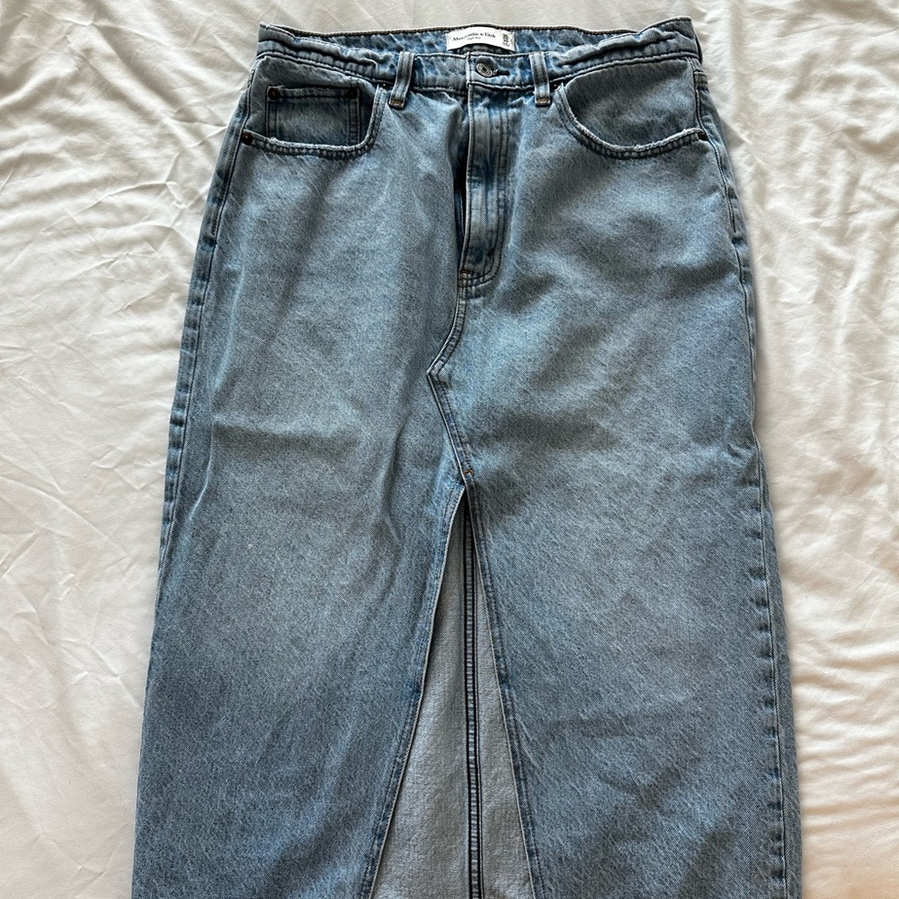 Abercrombie & Fitch Blue Midi Skirt